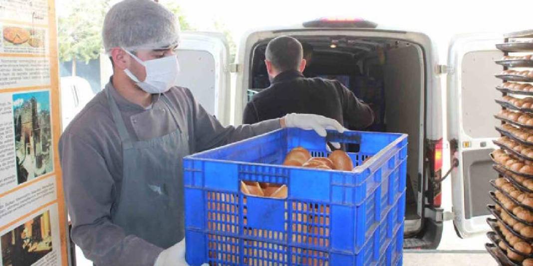 Eğitimle birlikte günde 7.000 tane üretim yapıyorlar: Aile bütçelerine ayda 20.000 TL katkıları bulunuyor 4